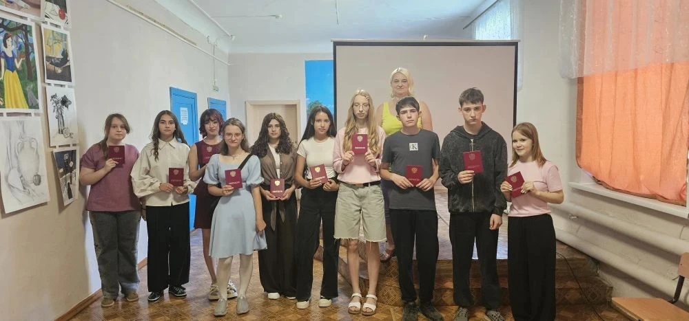 Куда уходит детство... или До свидания, наши талантливые дети! 🌟❤️

Вот и пролетели несколько лет у
