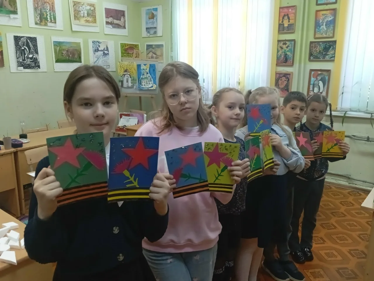Продолжается Победный Май! С Днем Победы!

🔥Ребята из изостудии " Жар- птица" Дома детского творчес