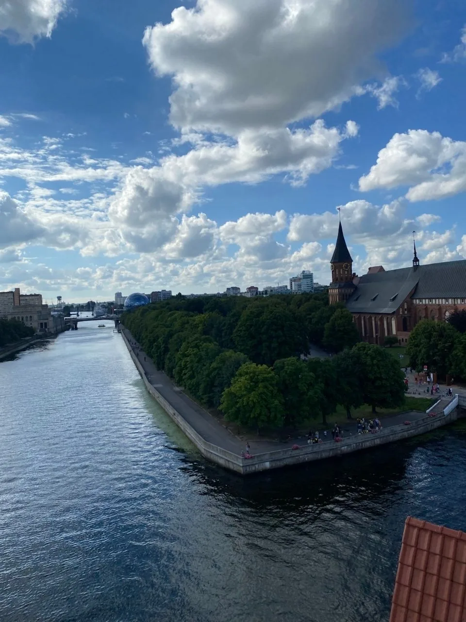 Калининград ✈️ из Екатеринбурга 🔥
Летим 28.06 - 5 ночей, завтраки включены
🏨 Мартон Олимпик 3* - 9