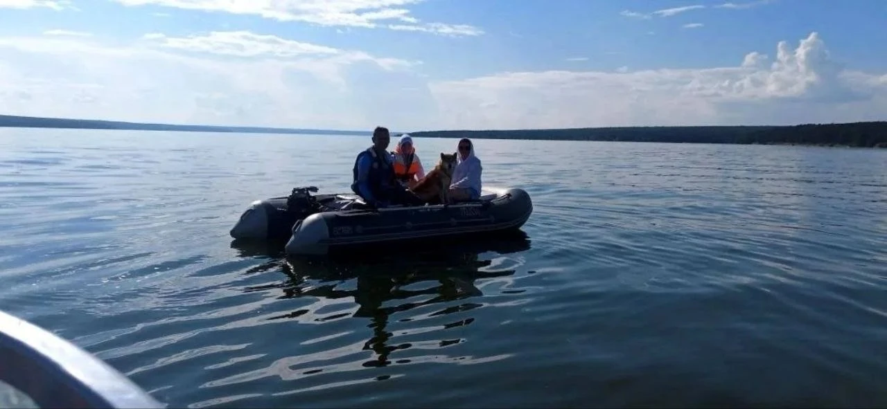 🚤 На Сурском водохранилище спасли женщину и ребёнка из дрейфующей лодки

Сообщение о происшествии п