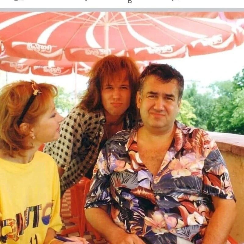 Лариса Удовиченко, Максим Аверин и Станислав Садальский

Советский КиноЭкран в МАХ