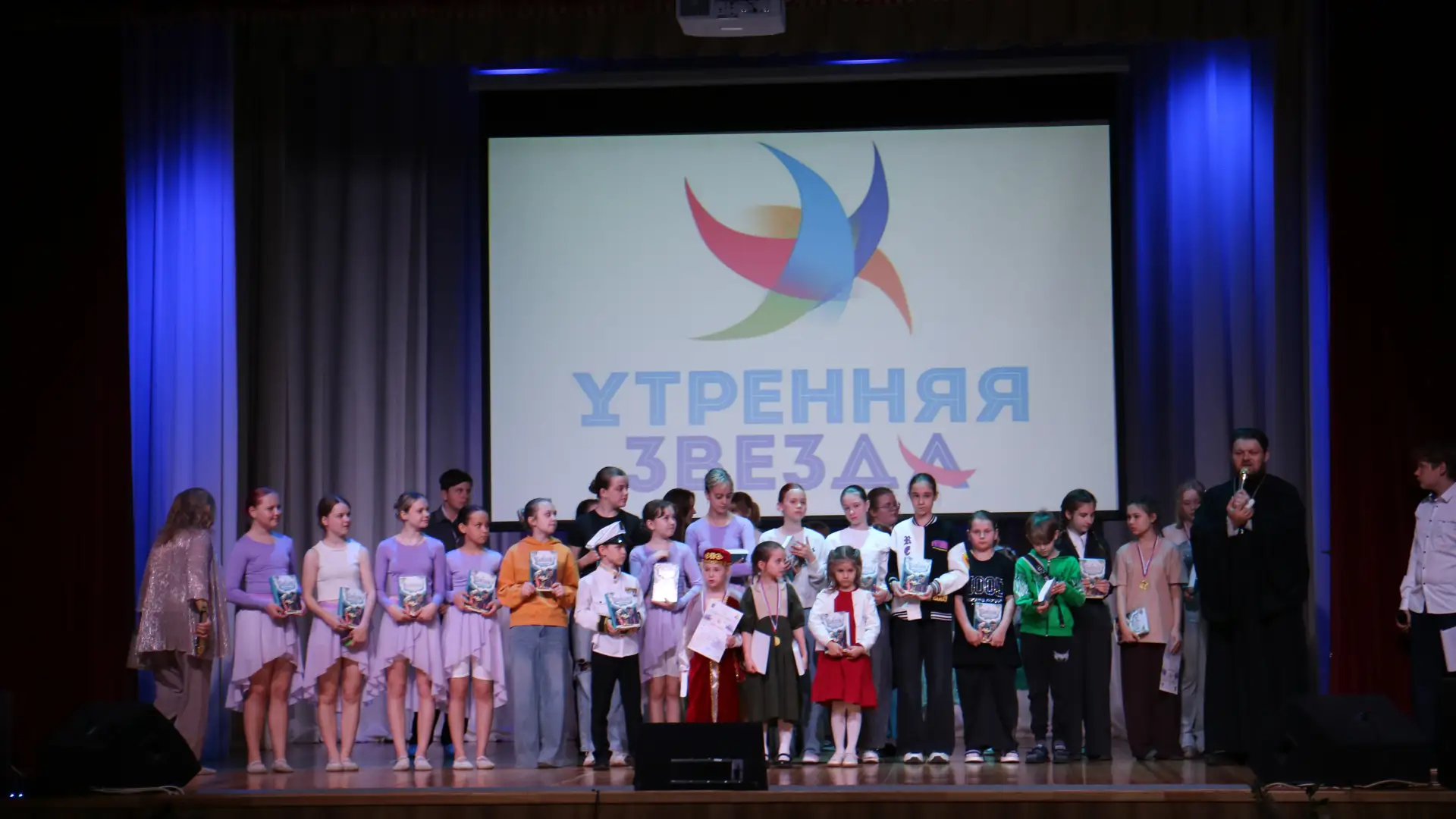В День защиты детей в округе прошло множество мероприятий для детей разных возрастов. Одним из самых