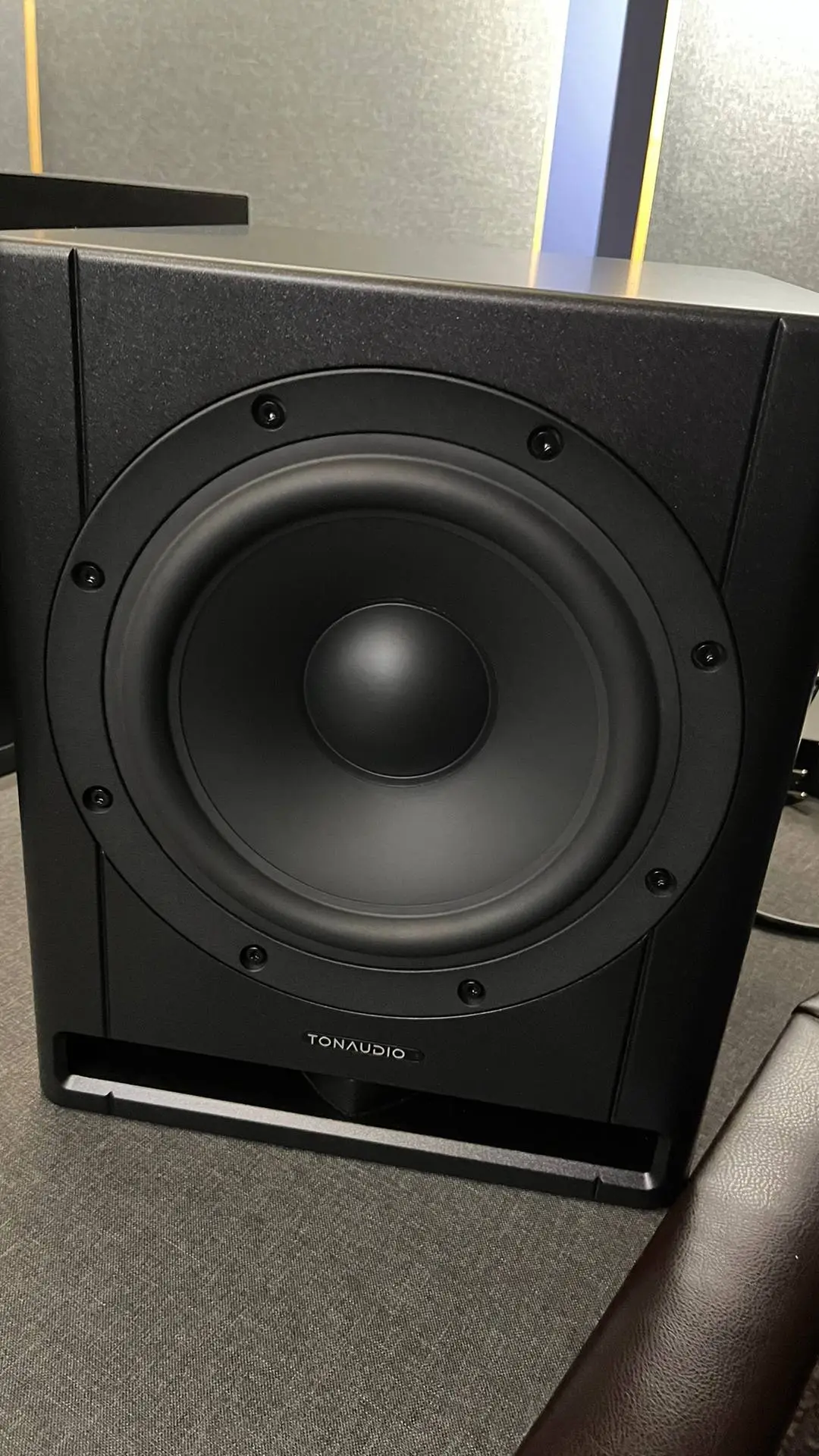“У меня свои игрушки 🧸 
Наконец-то приехал долгожданный Tonaudio Sub.110”
Сергей Никитин 

#TONAUDI