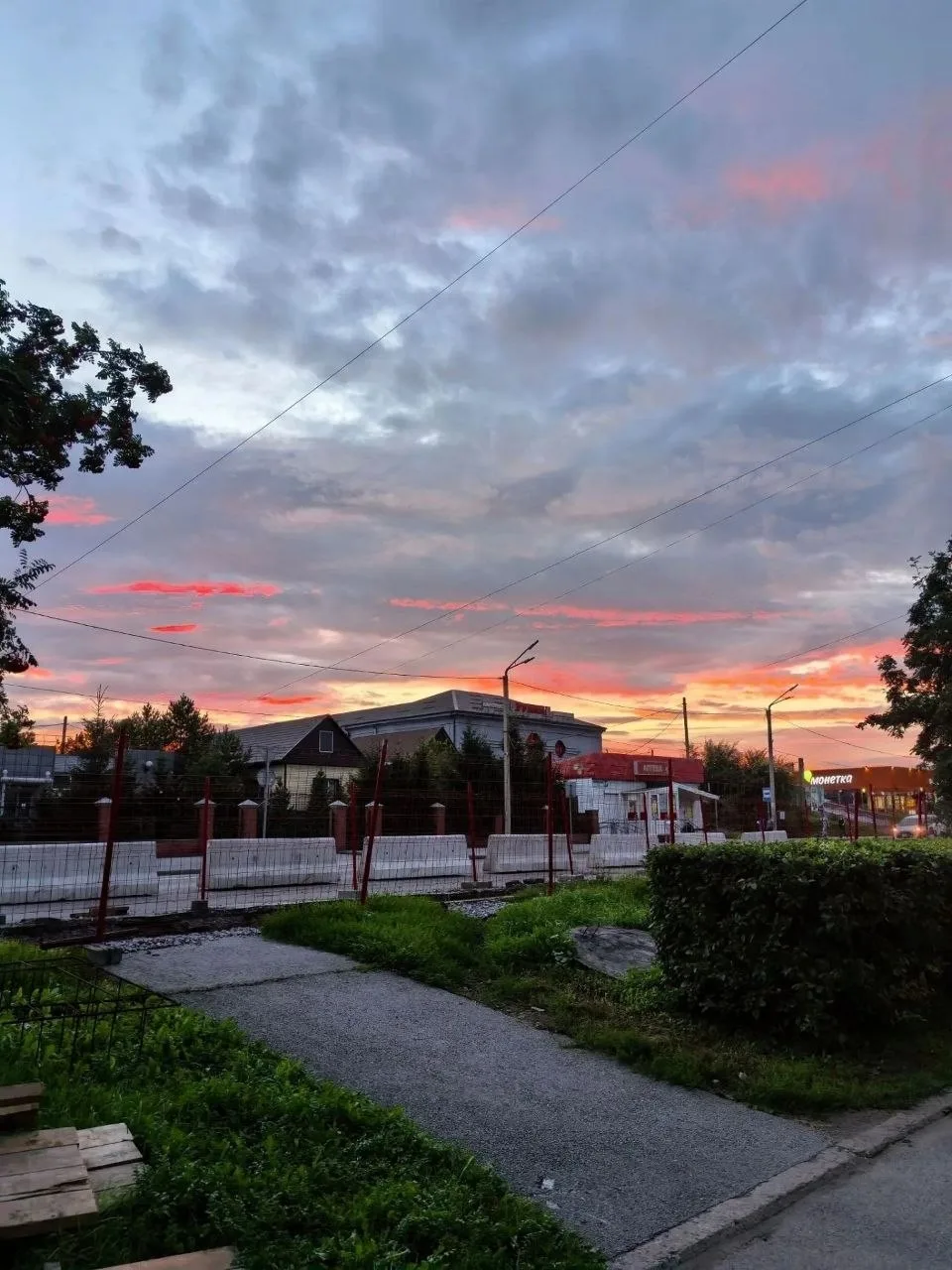 Хорошего вечера, беловчяне 🌇

Предложить новость