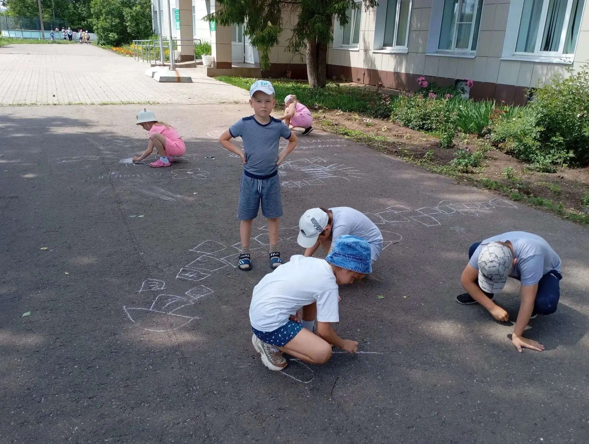 🔹13 июня в рамках популяризации здорового образа жизни прошел час общения «Нет наркотикам!» Как ока
