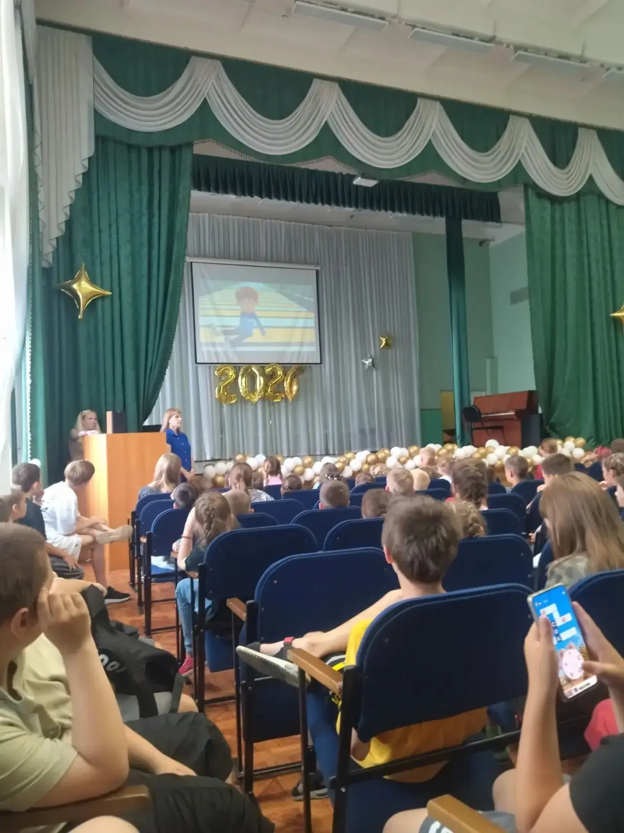 Дорогие родители,🐾

16 июня в «Рыжем коте» прошёл важный и полезный день — вспоминали правила дорож