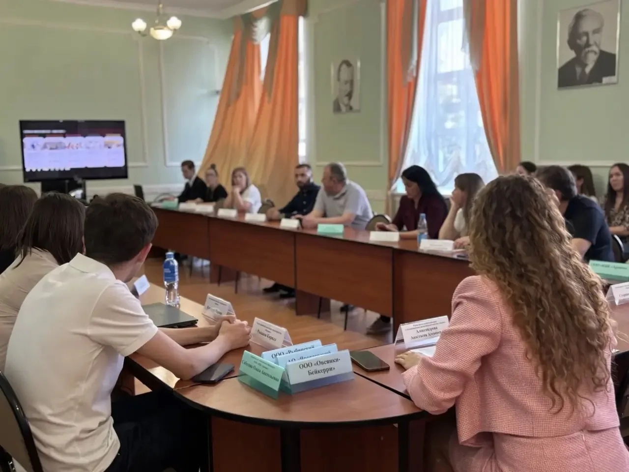 💥 Местная продукция на полках федерального ритейлера 

🛒 В министерстве АПК состоялась торгово-зак