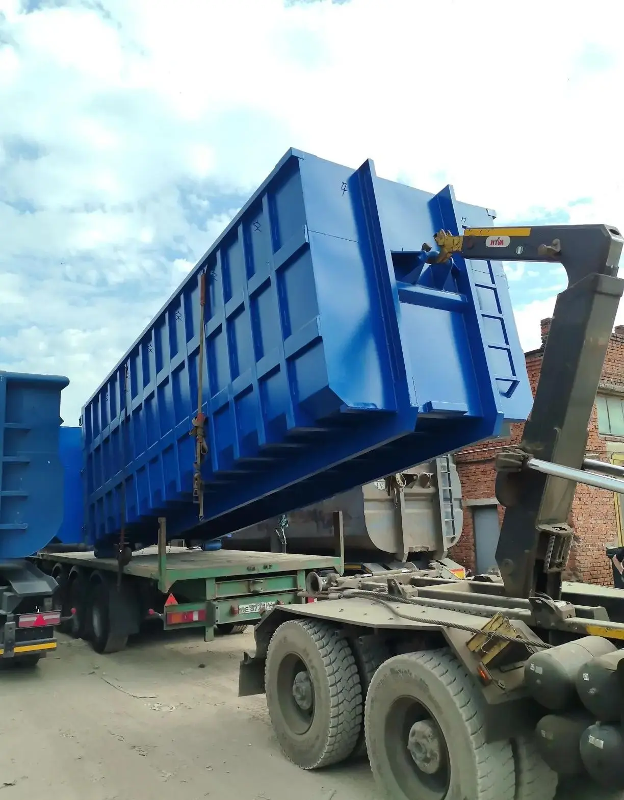 Подмосковье

🔔 В автопарке «Хартии» пополнение 🚛

🛞 Региональный оператор «Хартия» продолжает обн