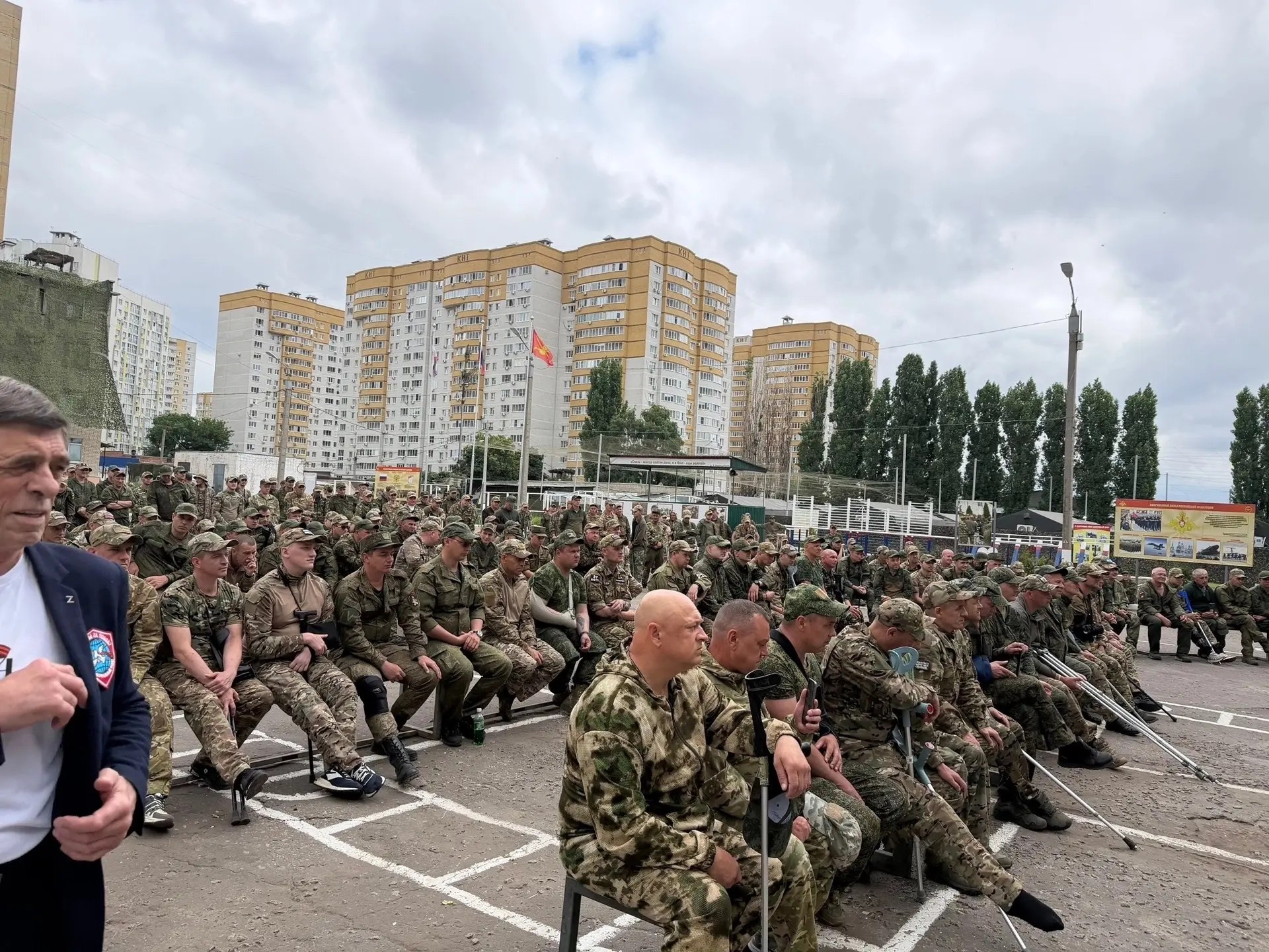 Фронтовая концертная бригада фонда «Артисты за победу» в составе наших замечательных артистов Галины