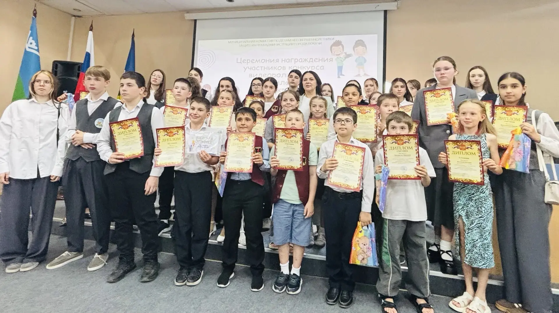 ⭐️С 12 по 26 мая в рамках замечательного "Семейного месяца" прошли два ярких творческих конкурса!

✅