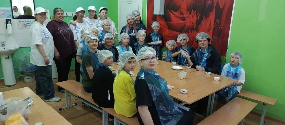 Сегодня в нашем летнем лагере происходили удивительные события. 
Педагог ГАПОУ СО "Сысертский социал