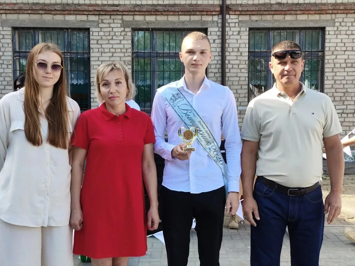 26 мая в нашей школе отзвучал Последний звонок! Это был день, наполненный нежностью, легкой грустью 