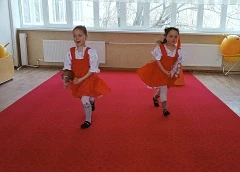 Волшебный сундучок «Игры народов России»

В детском саду «Золотой ключик» воспитатель Бондаренко Е.Л