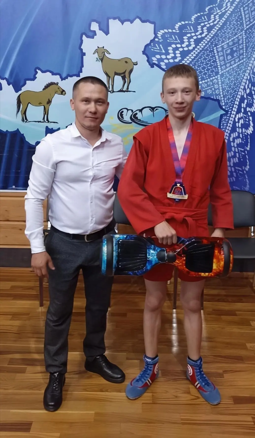 🥋🏆 В Оренбурге прошёл VI традиционный турнир по борьбе самбо, посвящённый Дню детства!

Более 300 