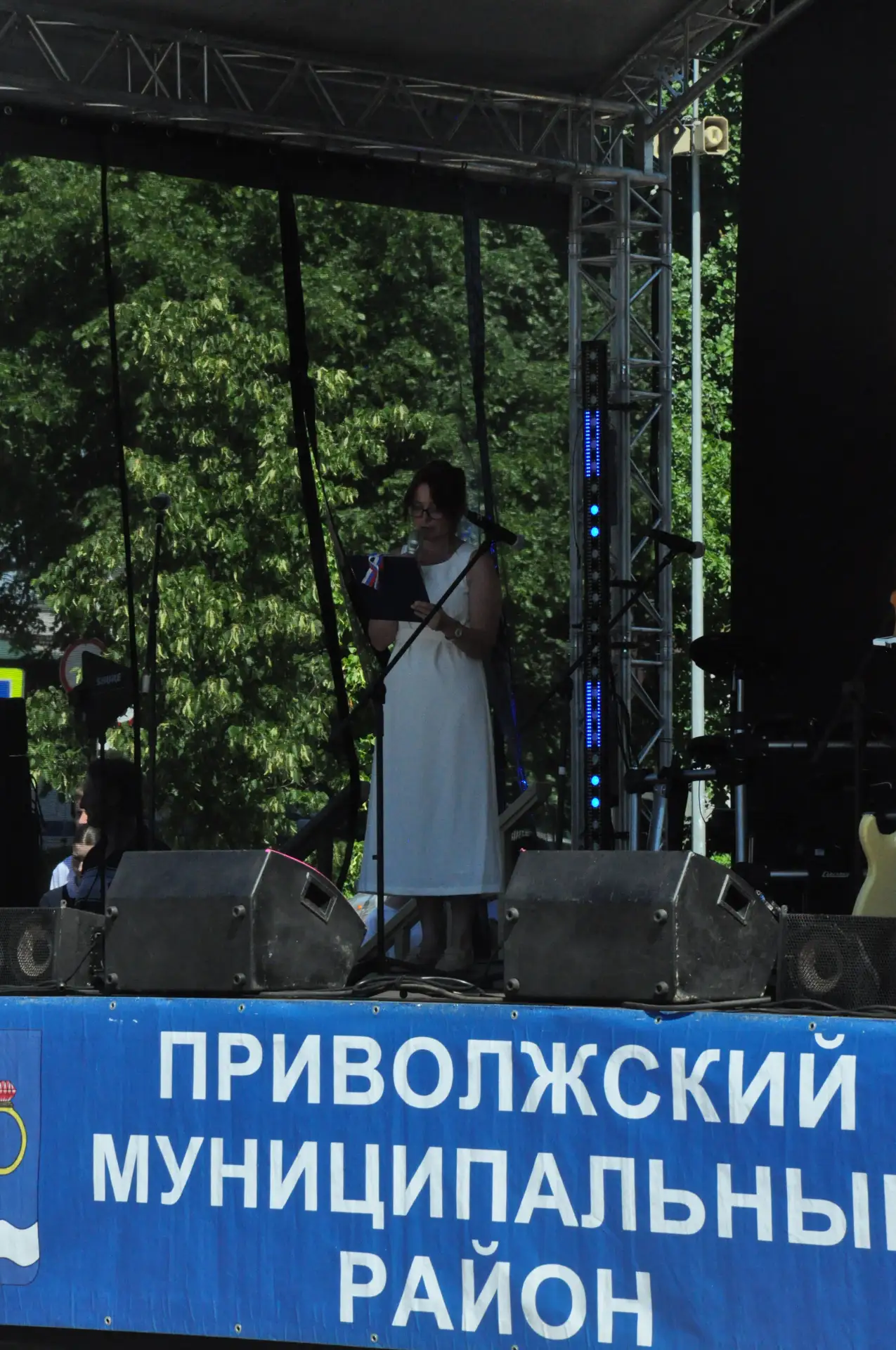 Тебе, любимый город! 🎶❤

В День России и День города и района 12 июня на главной площади с невероят