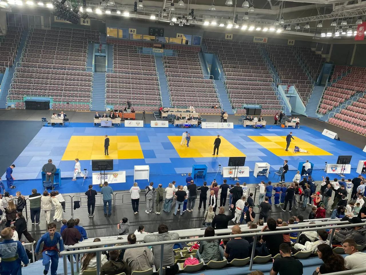 🥋 С 29 по 31 мая в СКК «Оренбуржье» прошли Всероссийские соревнования «ЛОКОДЗЮДО» среди юношей и де