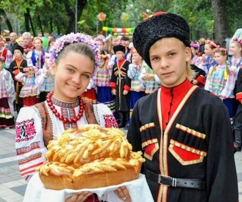 ДОБРО ПОЖАЛОВАТЬ В ГРУППУ 
НОВОРОССИЙСКИЙ РЫНОК🌻🌻🌻
https://max.ru/join/hl4Si61WfRCoEa9QjV5voTwj6D