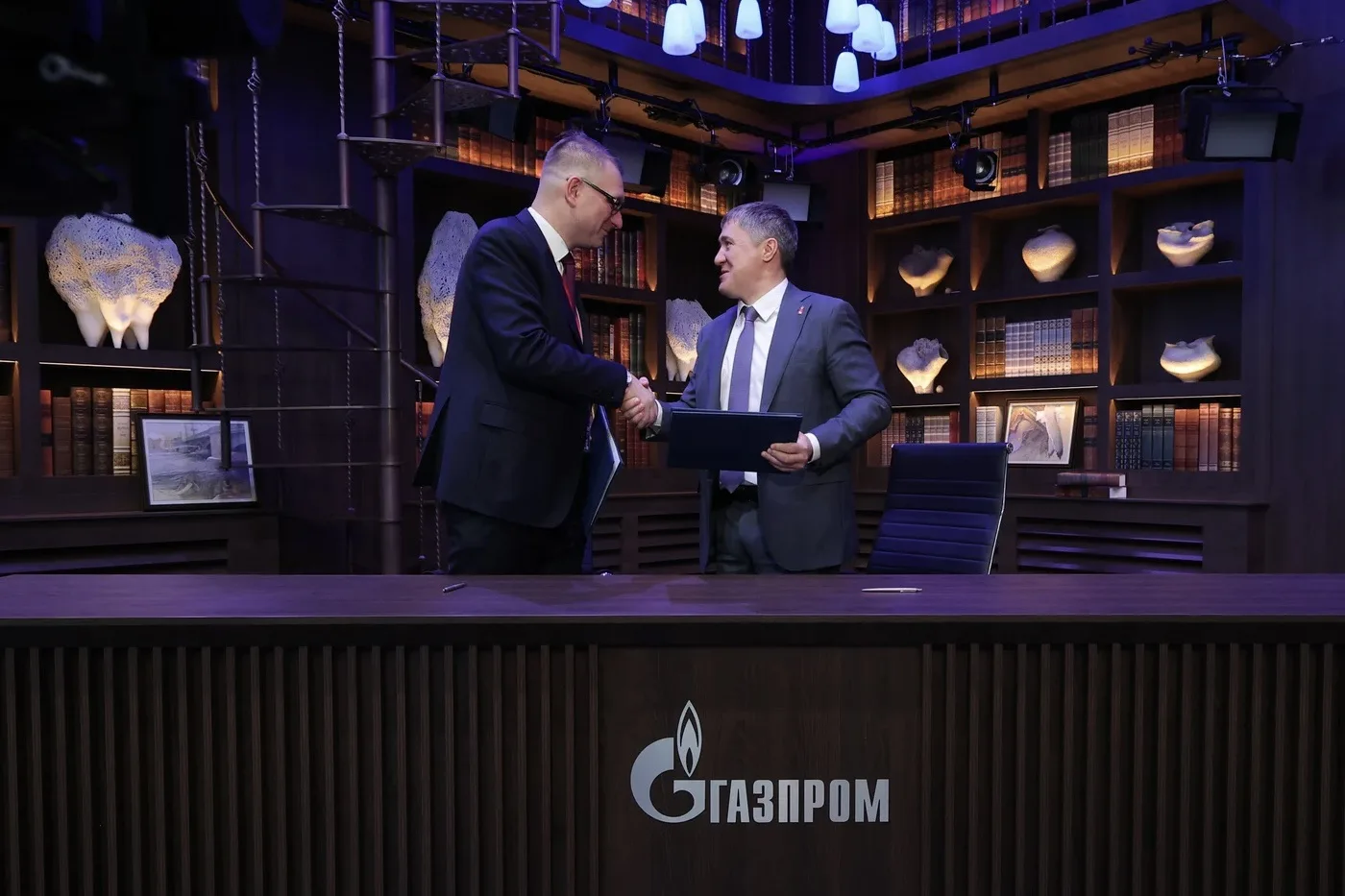 🤝🏻 Мы запускаем программу технологического партнёрства! Сегодня на ПМЭФ «Газстройпром» подписал со