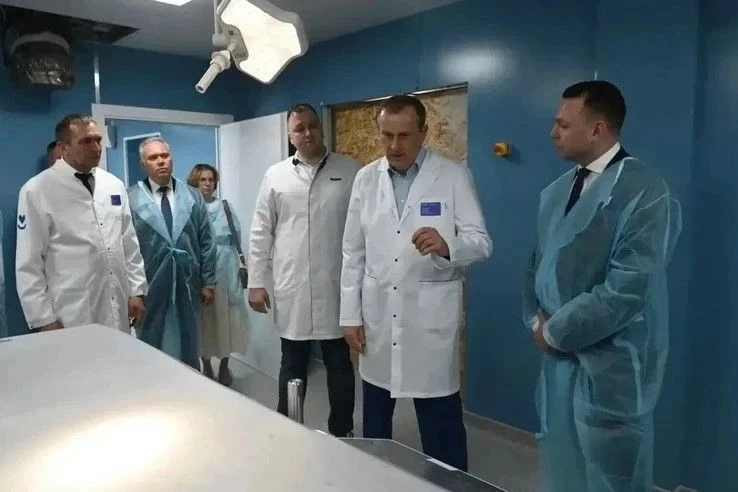 Губернатор Александр Дрозденко

 на аппаратном совещании дал ряд поручений в области здравоохранения