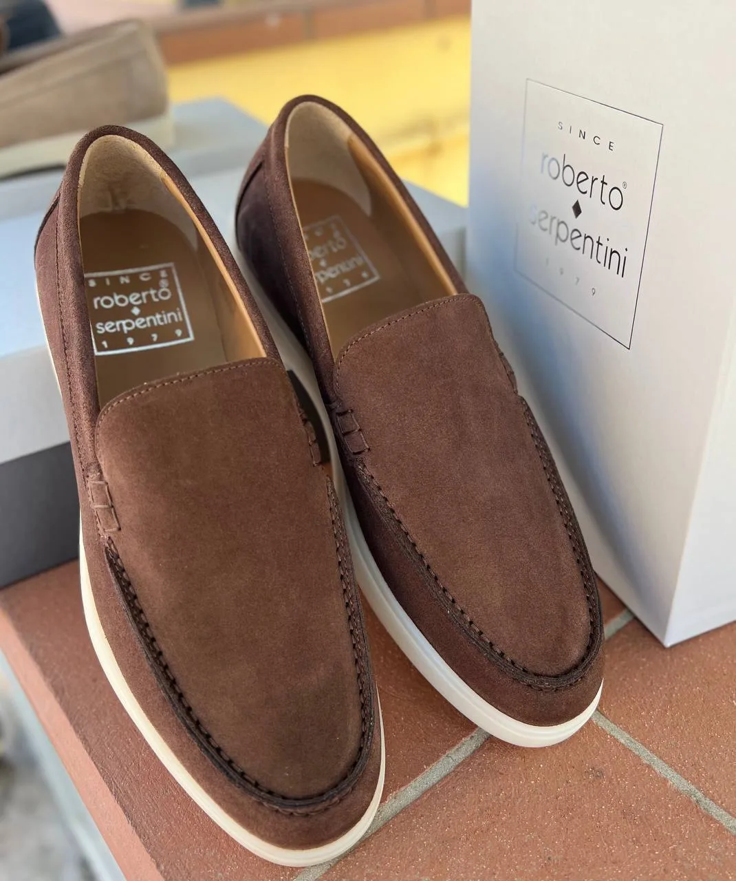 #SERPENTINI uomo
13519 ₽
39/40/41/42/43/44/45

Связаться в Max