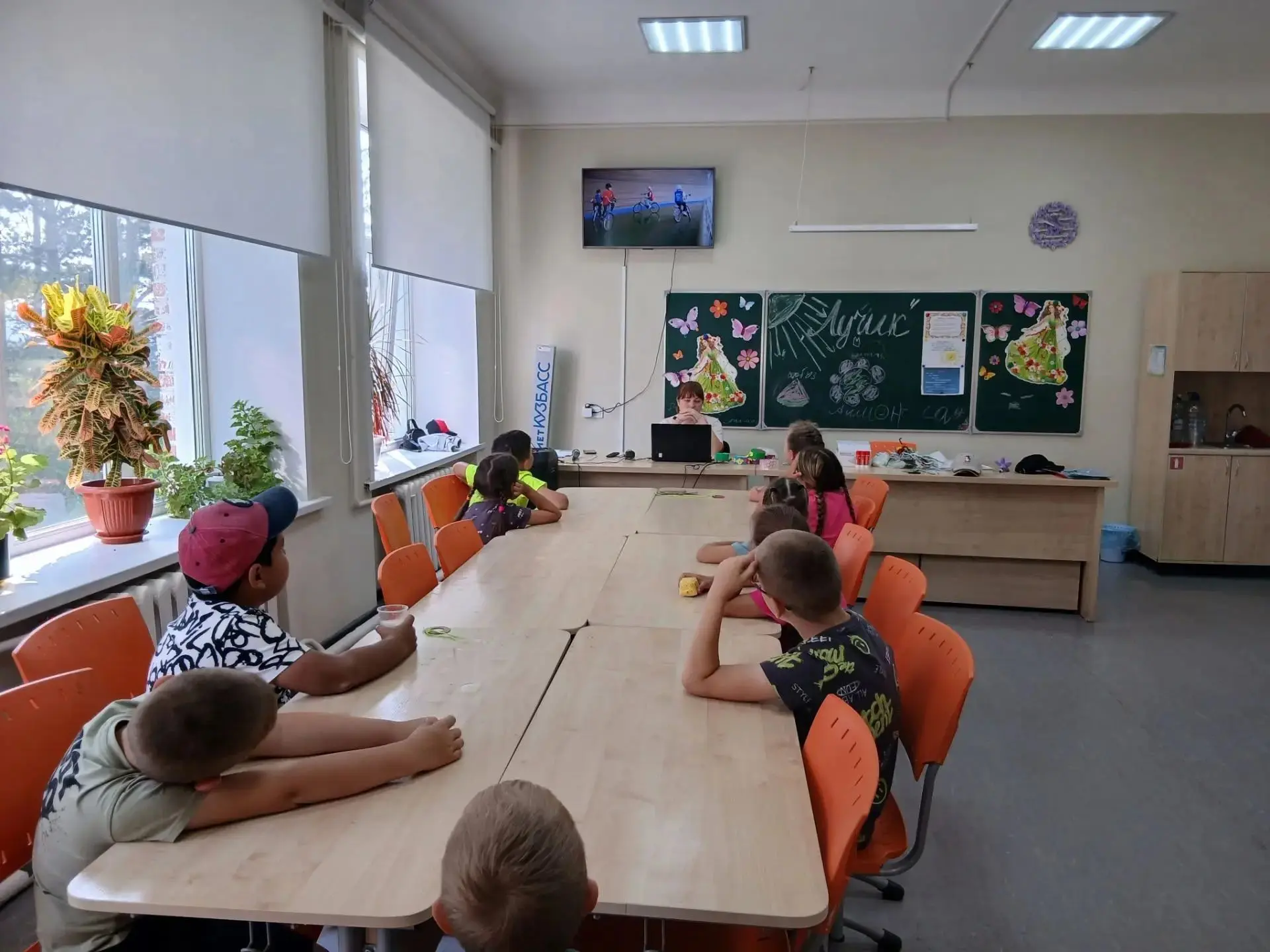 ☀️Один день из жизни пришкольных лагерей округа☀️

🌟В Белянинской школе прошёл настоящий праздник н