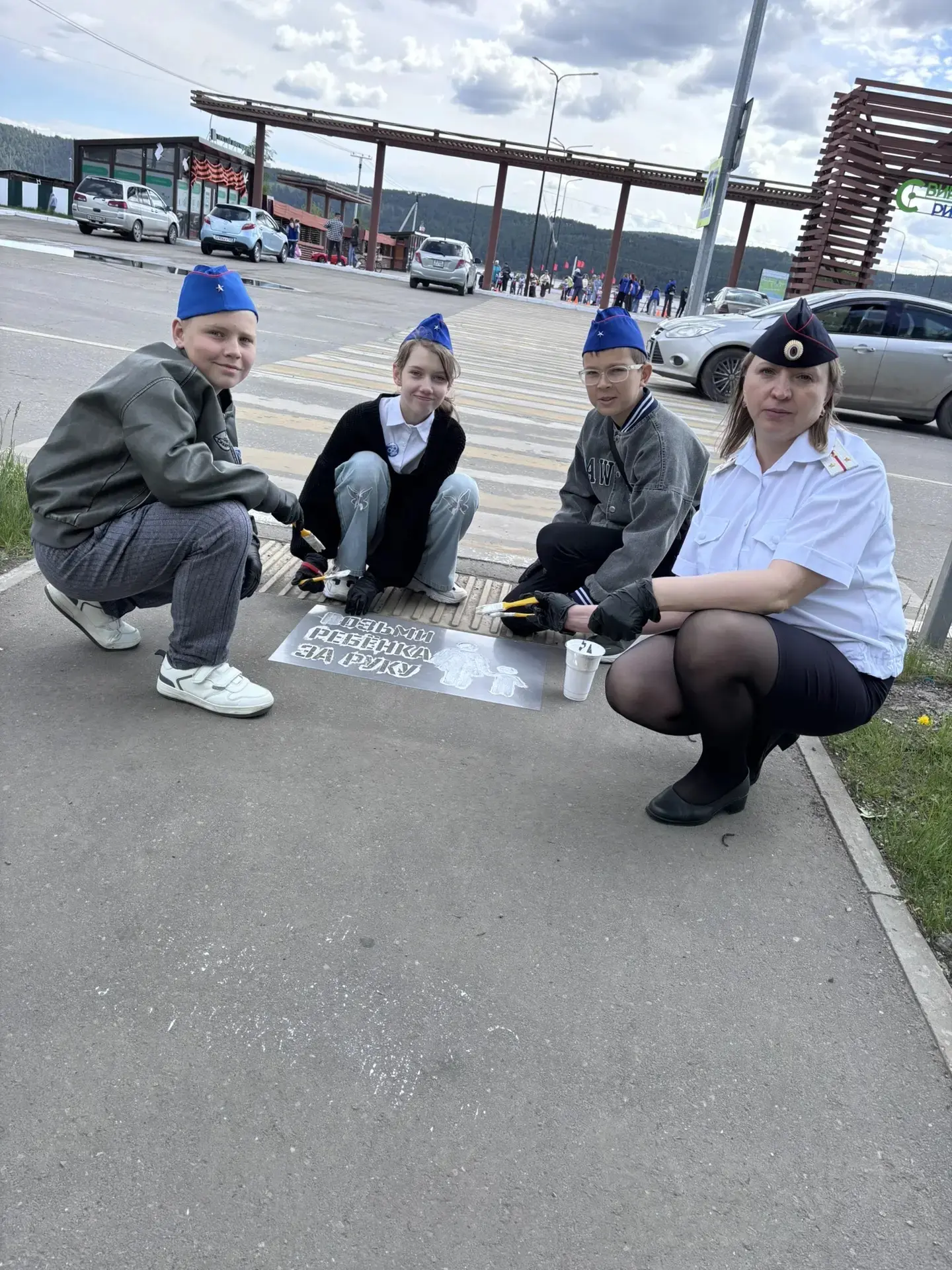 🚦Акция «Говорящий пешеход»🚧

‼️Сегодня наша команда юных инспекторов движения «Новое поколение» пр