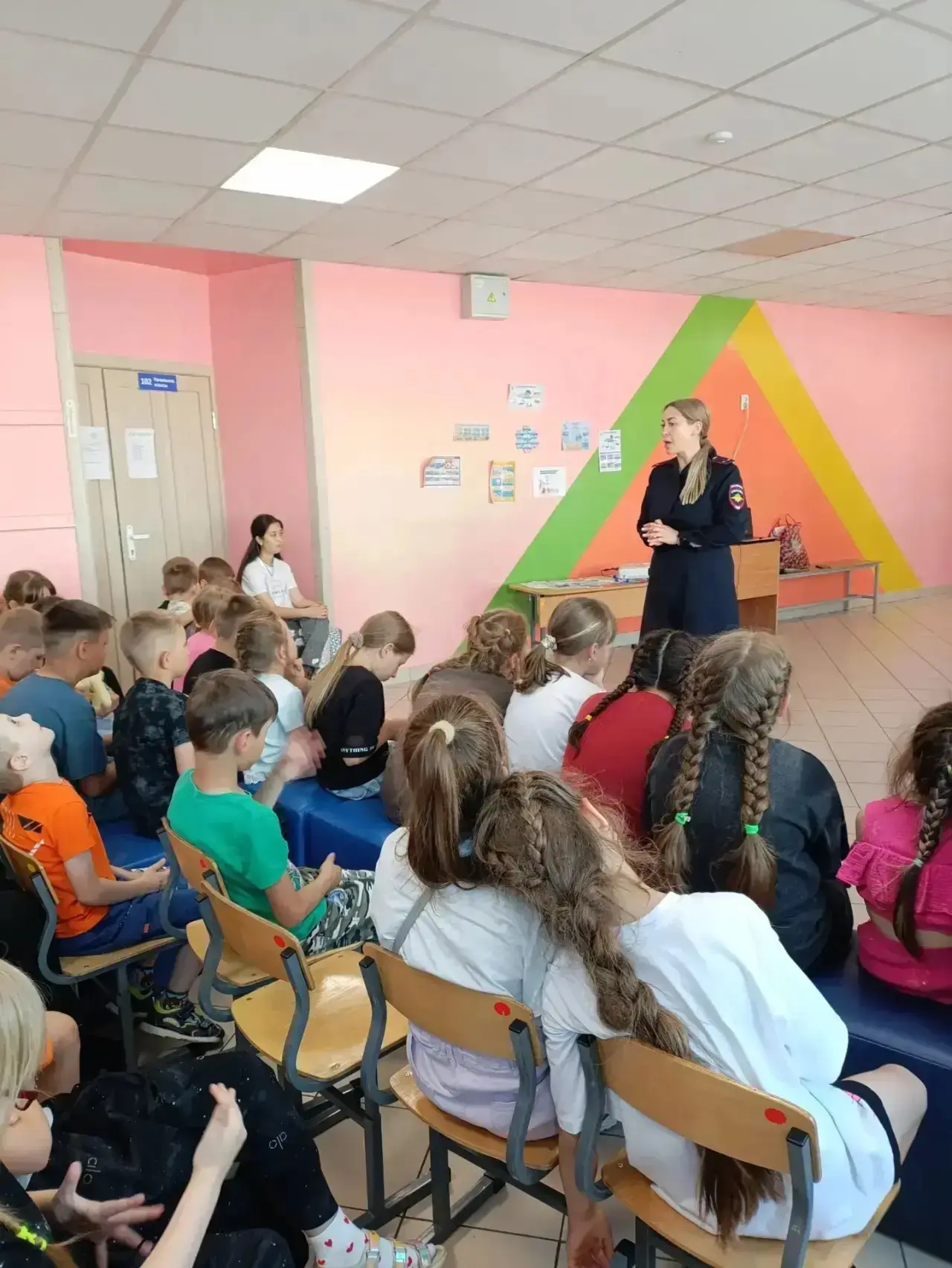 📢 Безопасность детей — забота общая!

Сегодня в лагере «Родничок» прошла важная беседа с участием и