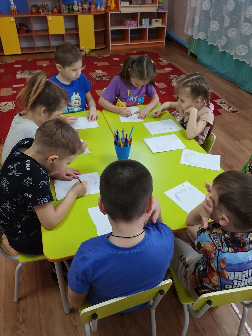 Наступила весна и вместе с ней к нам пришёл прекрасный праздник – Международный женский день 8 марта