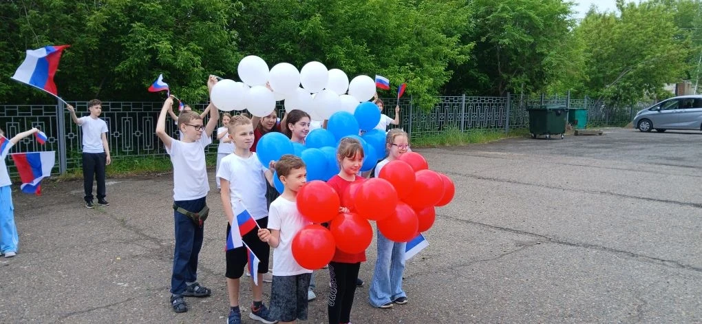 🇷🇺Большая страна — большие эмоции: как в нашем лагере отметили День России.

12 июня вся страна бу