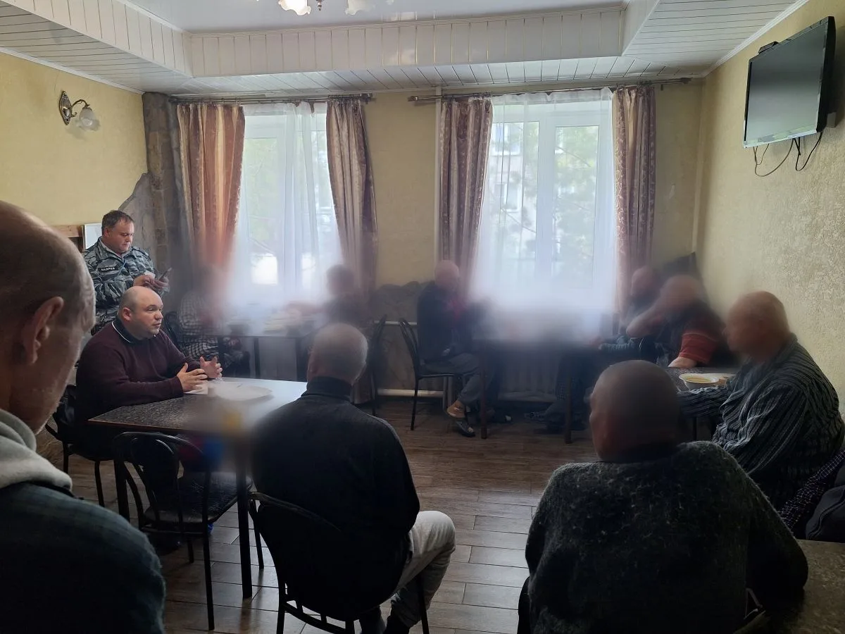 Знать свои права: юрисконсульт Центра пробации Владимир Рудницкий провел важную лекцию ⚖️

Тема встр
