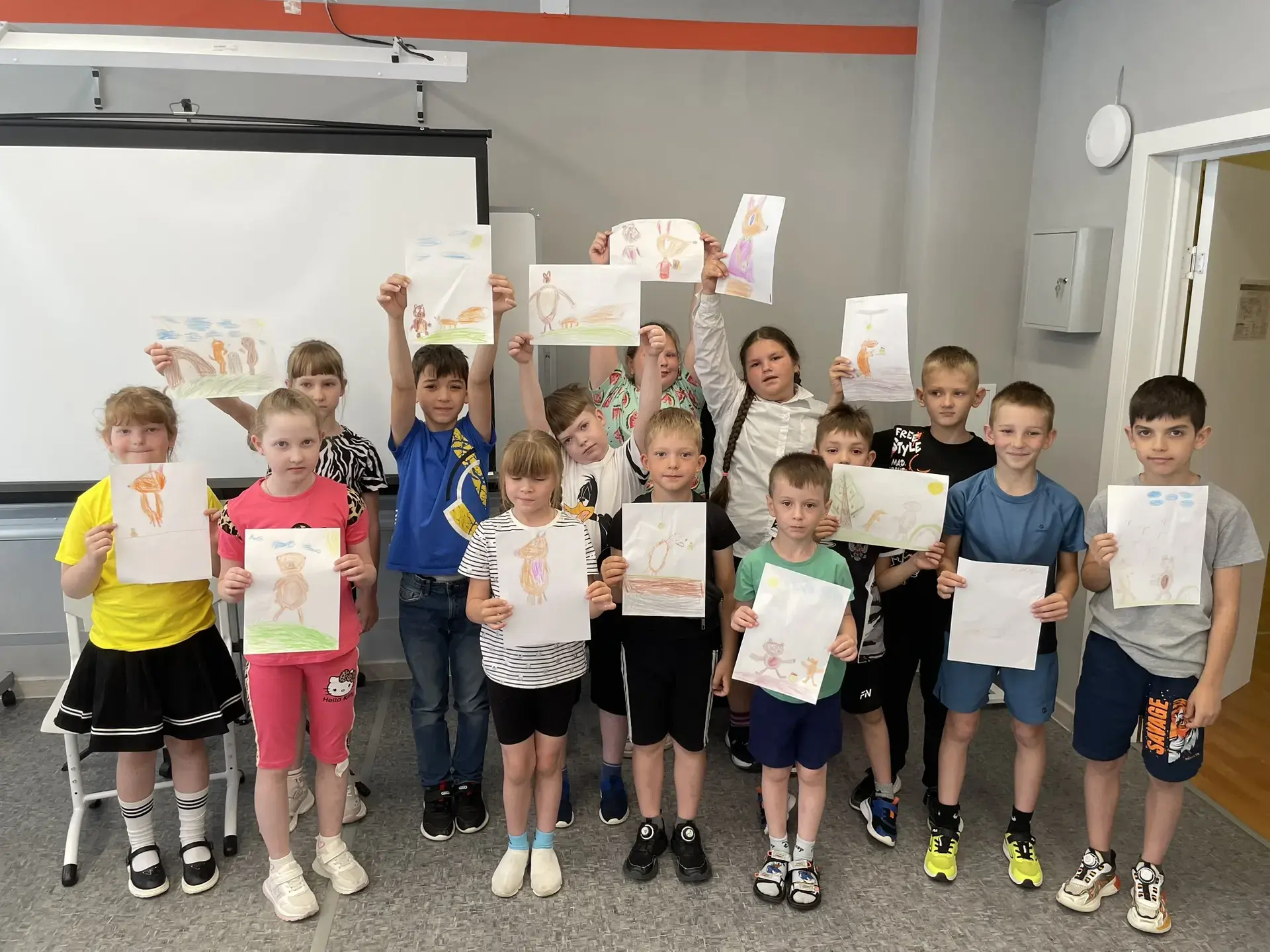 ✨ Наши юные иллюстраторы за работой! ✨

Сегодня наши учащиеся на время превратились в настоящих худо