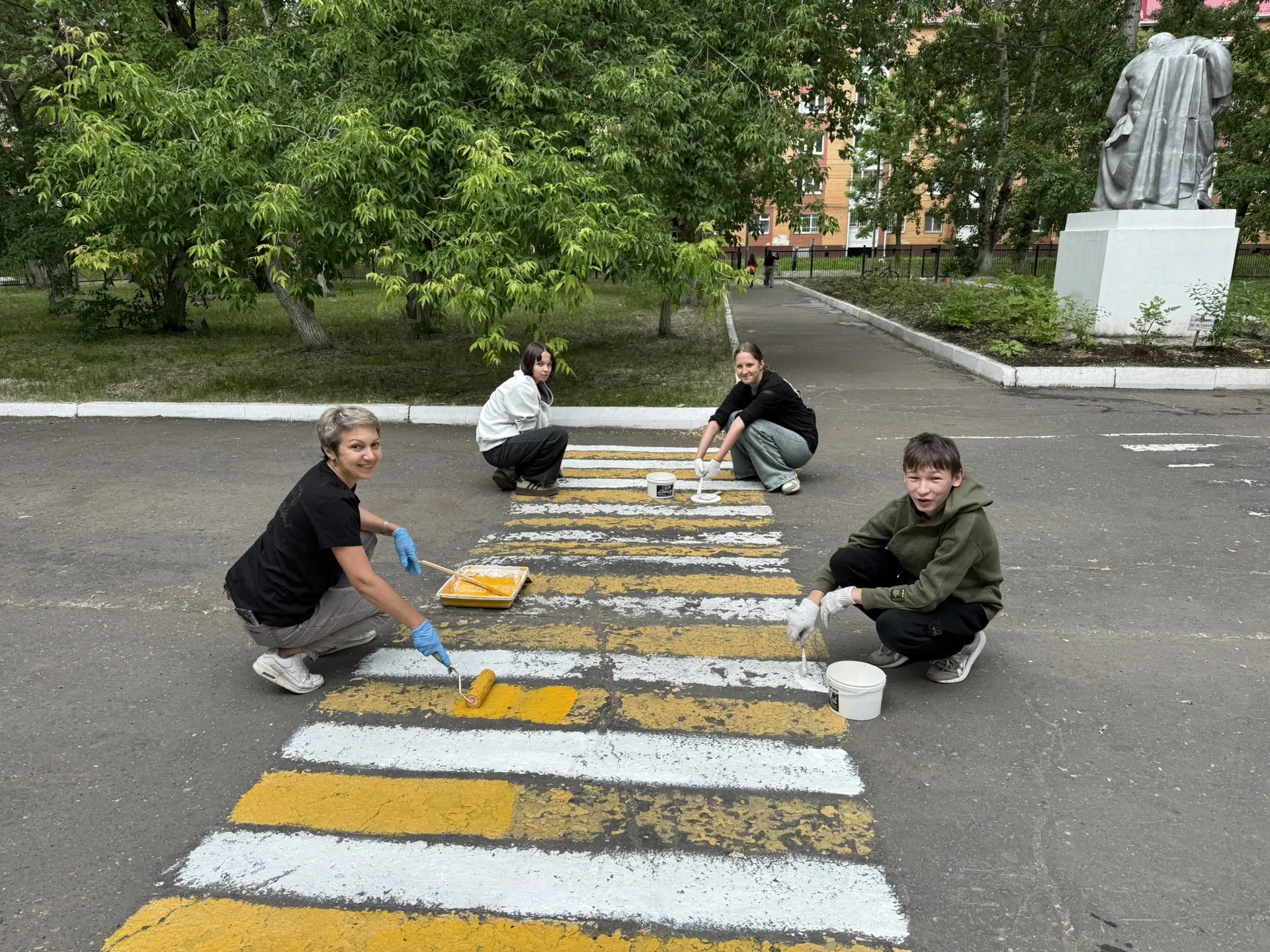 ☀️ Мы не прощаемся с детьми — лето в школе кипит делами! ☀️

Продолжается пятая трудовая четверть: н