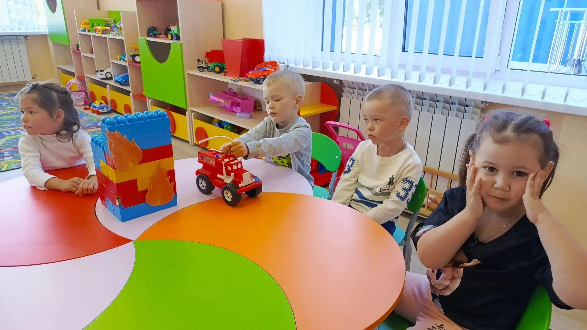 Пожарная безопасность для детей – один из важных вопросов, которому должны уделять особое внимание, 
