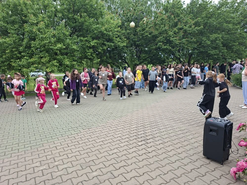 Сегодняшний день в нашем лагере "Солнечный город" был наполнен энергией ⚡, творчеством 🎨 и важными 