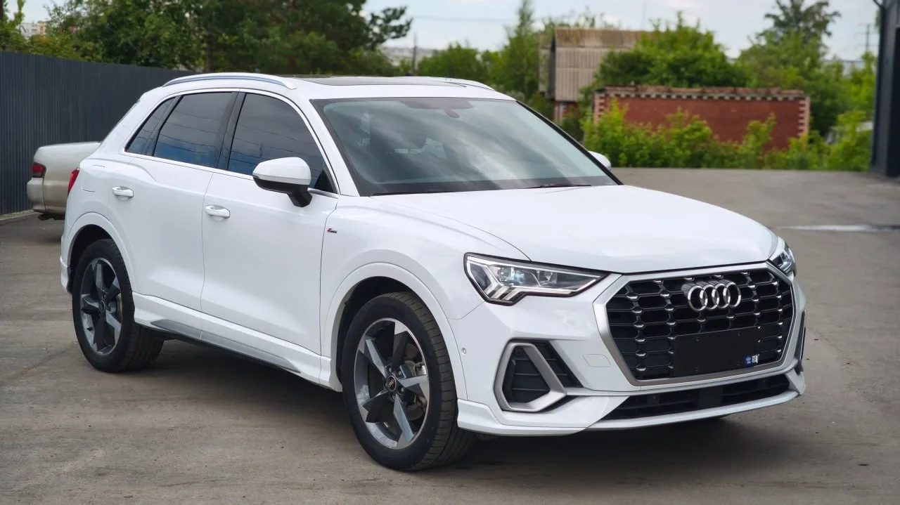Куплен для заказчика в Китае.
На выдаче в Омске.

Audi Q3 2023 года
🔸Объем: 1,4л  / РКПП / 2WD
🔸Пр