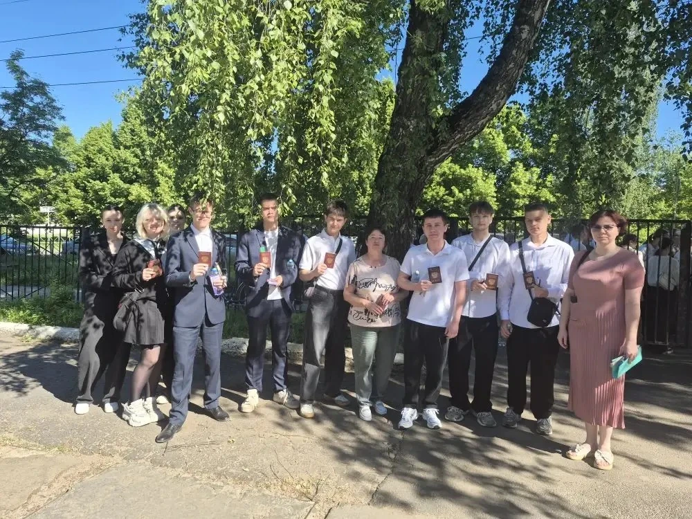 🎓 Наши одиннадцатиклассники на финишной прямой!

🌟Сейчас наши выпускники активно сдают ЕГЭ. Это ва