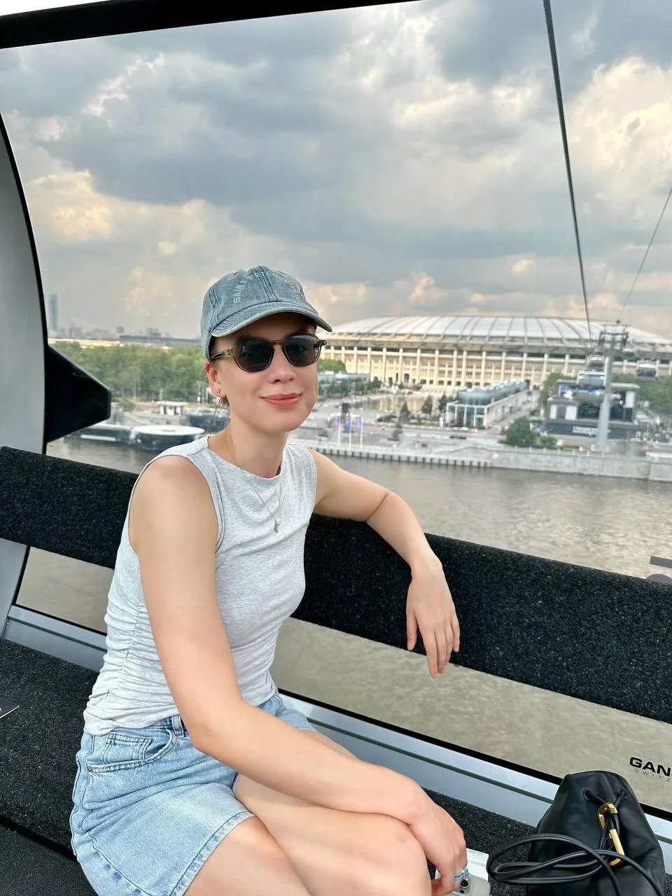 Всем привет! Мы в Москве, много гуляем, но и много работаем. У меня активизировались два новых клиен