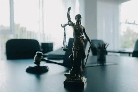 Рады видеть вас в канале «Правовой спектр»! 🤝

Уже на протяжении 3 лет мы оказываем юридические усл