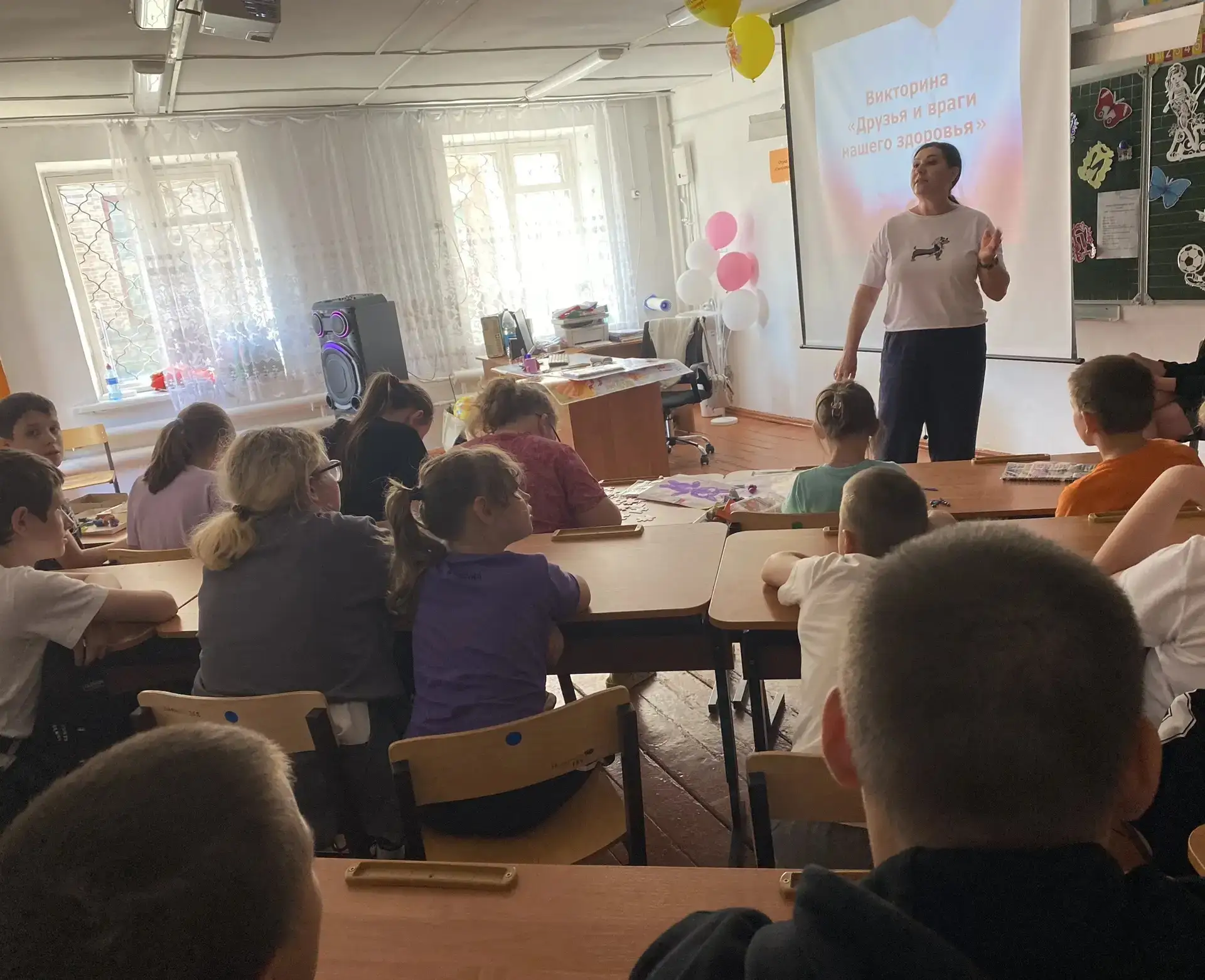 Витаминный бум в нашем лагере! 🍎🍋
Сегодня после бодрой зарядки наш день продолжился на супер-полез