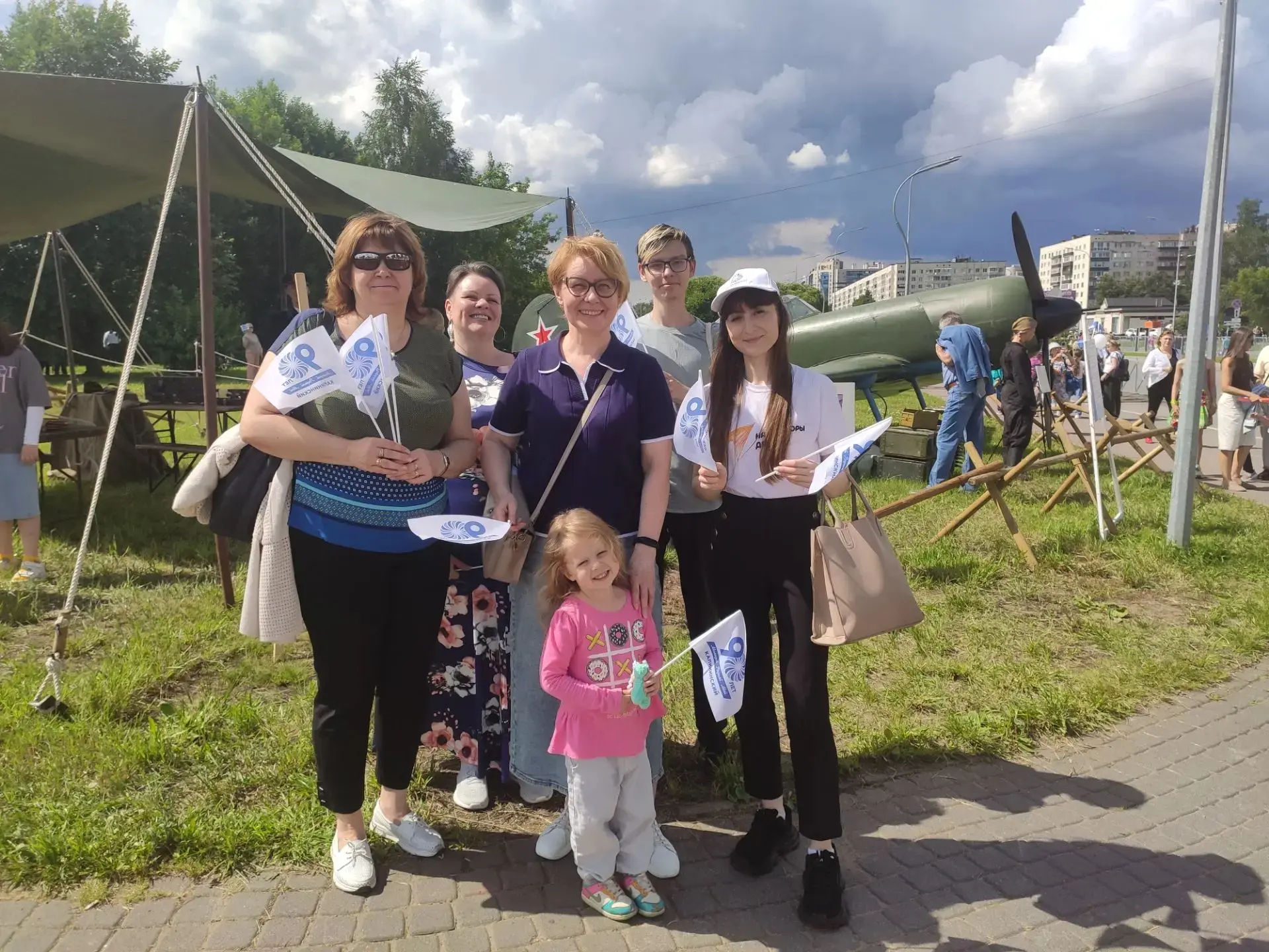 С днём рождения, Калининский район! 🥳

Сегодня мы отмечаем большую дату — 90-летие Калининского рай