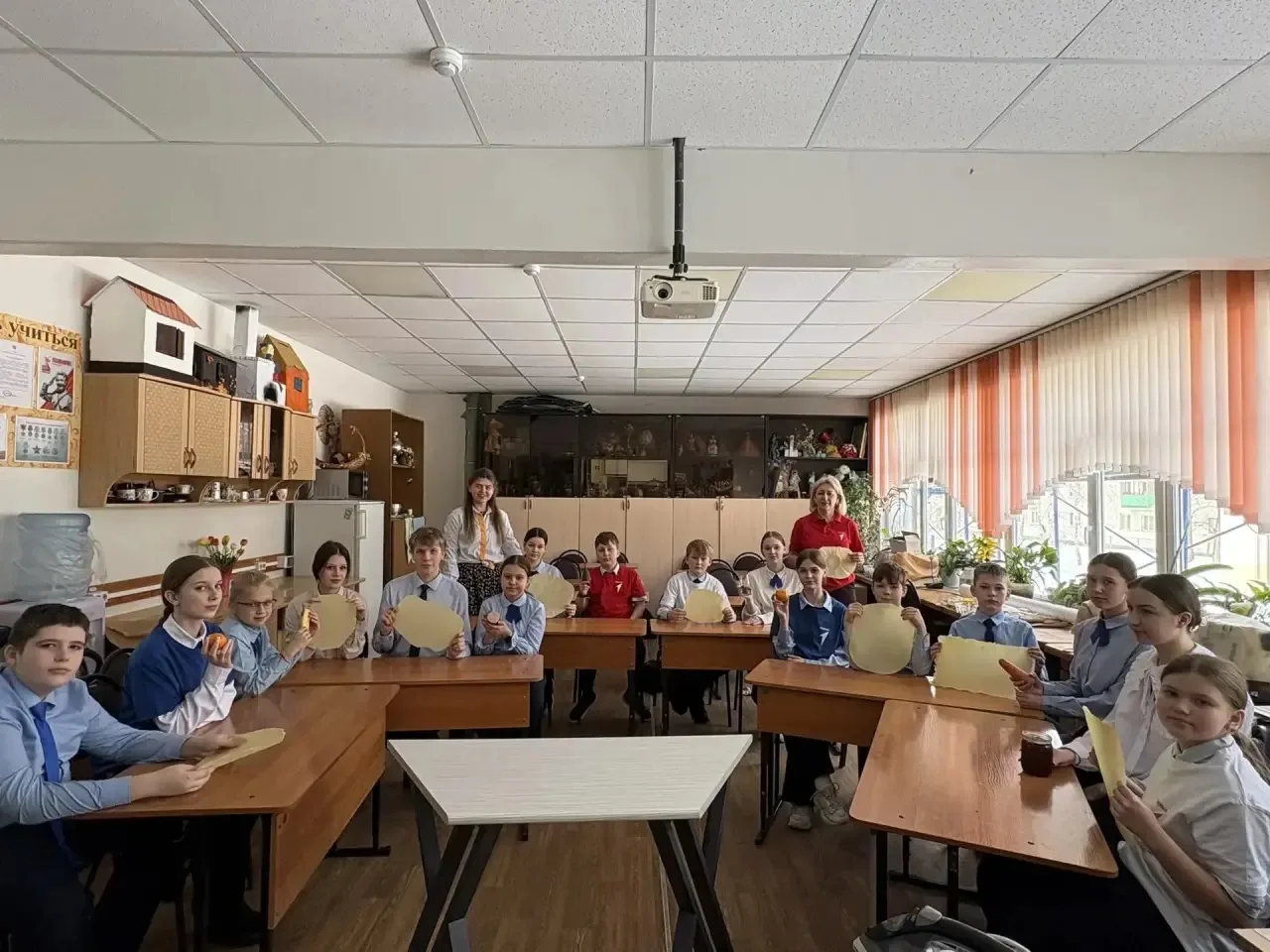 🎉 Гордимся нашими победами! 🎉

Команда первичного отделения гимназии «САН» заняла почётное 3‑е мес