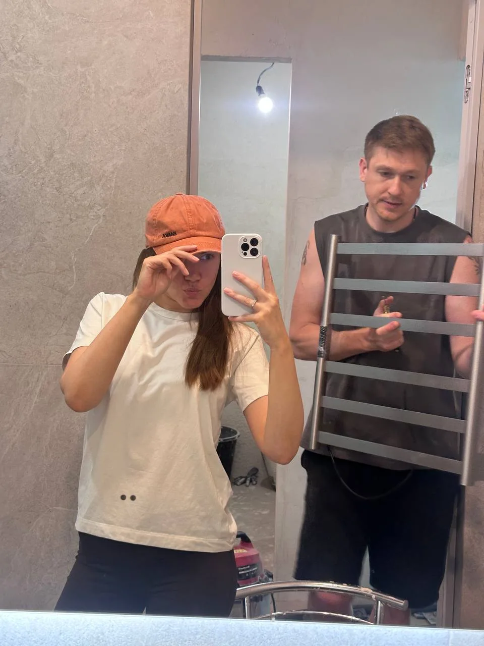 Мы в ремонте 🤪

Вот такая красота у нас вырисовывается 🙈❤️