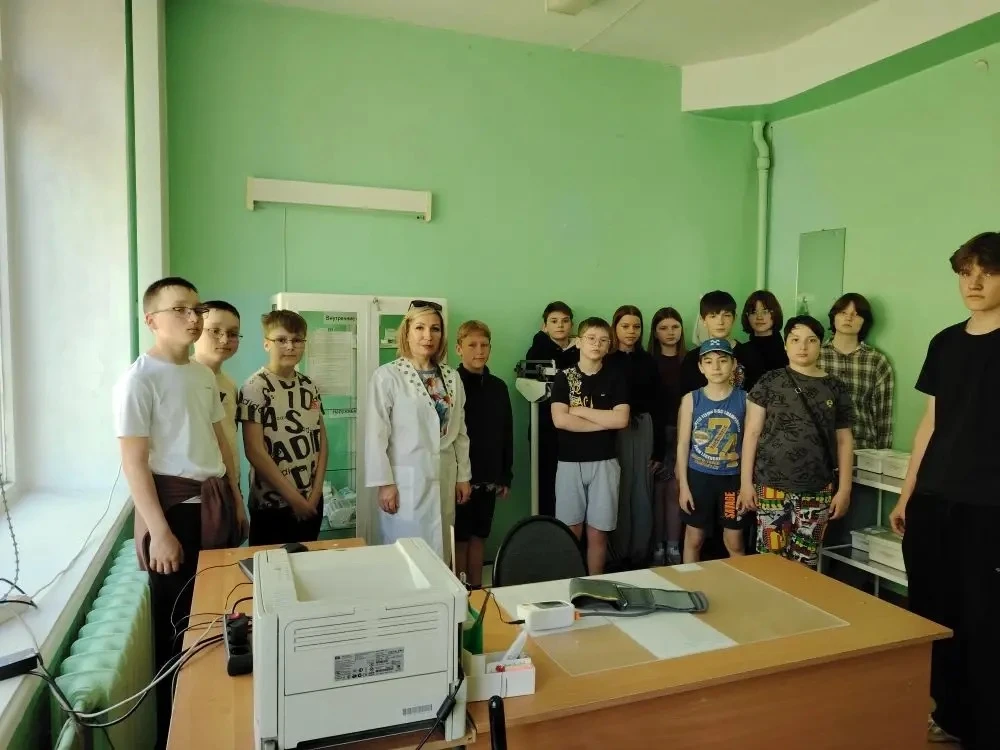 👩‍⚕️Сердце профессии: кто такая медицинская сестра?» 
В рамках летней профориентационной площадки д