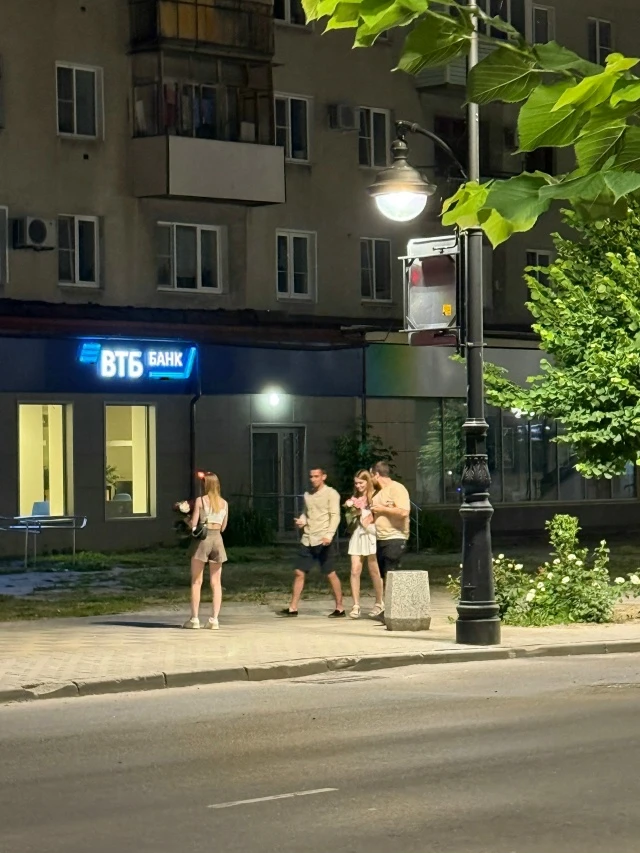 Цветы с городских клумб кто-то безжалостно срывает и уносит 🌷😟 Красота на улицах — для всех, а не 
