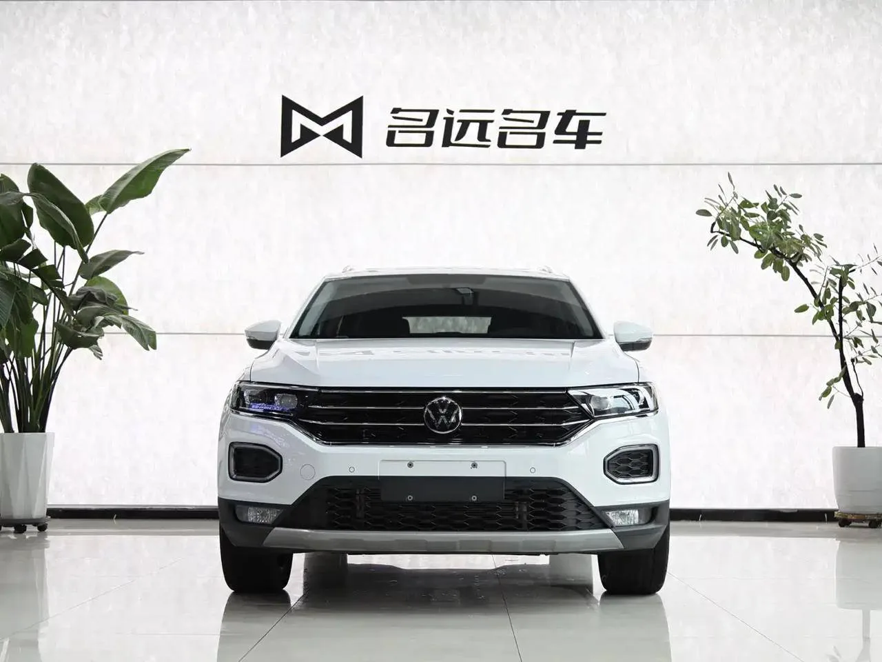 АВТО ПО ЗАКАЗ
🚗 VW T-Roc 2022 🇩🇪

🔥 Один из лучших компактных кроссоверов Volkswagen с минимальн