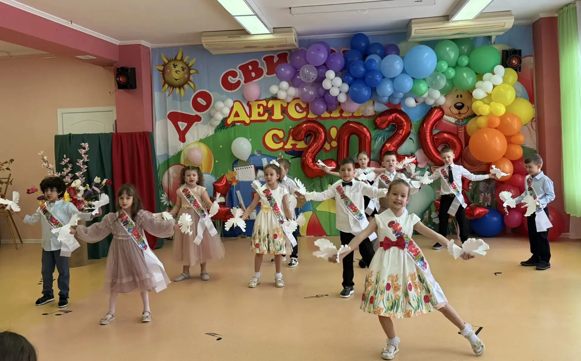 ✨На этой неделе в детском саду "Гармония" прошли выпускные утренники! 🎉😍Мы провожали ребят подгото