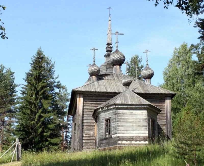 🌿 Там, где время будто остановилось: едем в Кенозерье

Деревянные часовни на холмах, старинные дере