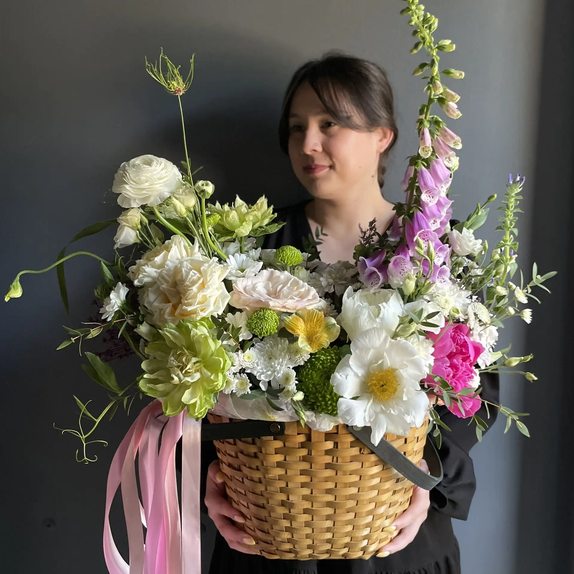 Маленький цветущий сад, который можно унести с собой 💐
9 930р

Стоимость актуальна на момент публик