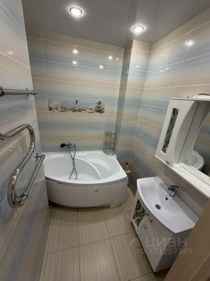 Сдам без посредников: 2-комнатная квартира, 70м²
Цена: 35000
Адрес: Омск, Кировский р-н, проспект Ко