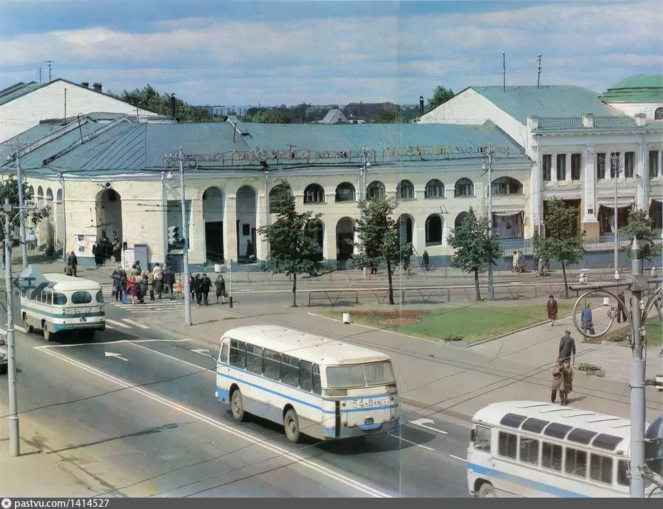 Назад в прошлое

Улица Гагарина. 1978 год.